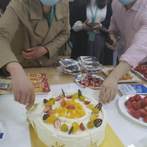 優(yōu)藍(lán)國(guó)際集團(tuán)生日會(huì)